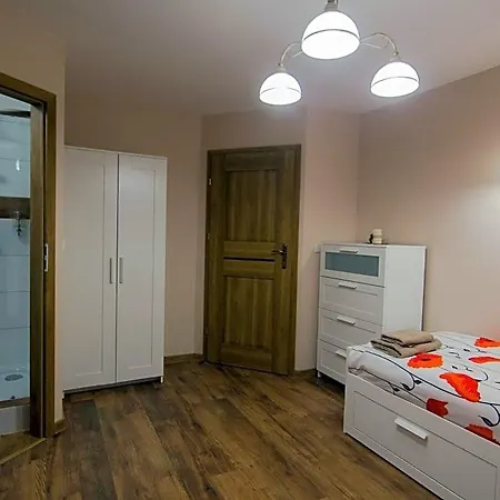 فندق مبيت وإفطار Bacowka Na Zadzielu 3*
