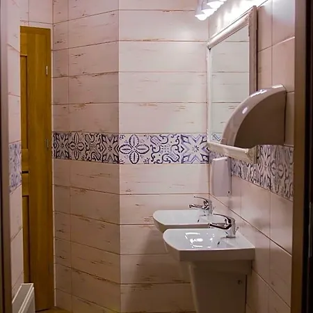 فندق مبيت وإفطار Bacowka Na Zadzielu